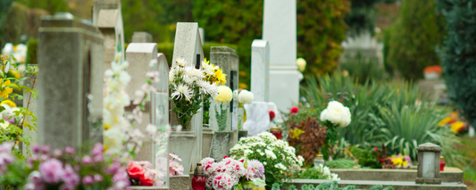 Cómo Cuidar y Mantener el Monumento Funerario de tu Ser Querido
