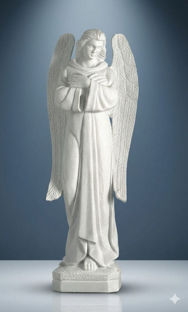 Estatua corpórea de un ángel elaborada artesanalmente en mármol Blanco Macael,