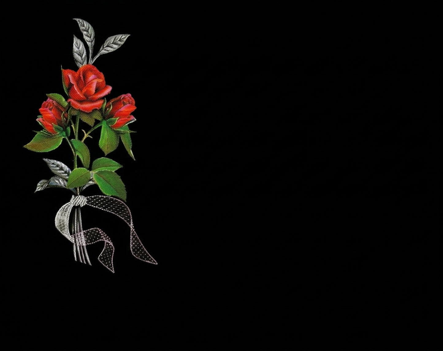 "Lápidas personalizadas con el grabado de un ramo de rosas. Arte sacro de alta fidelidad en granito negro con tecnología láser HD. 50 años de garantía y respeto."