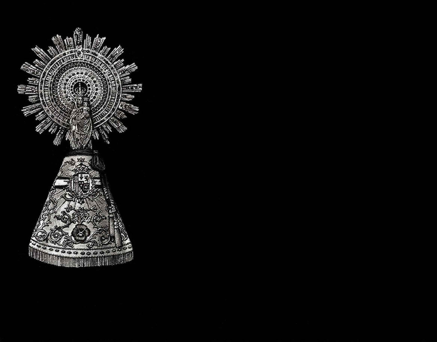 Lápida de Nicho de Granito Negro con Grabado Láser de la Virgen del Pilar