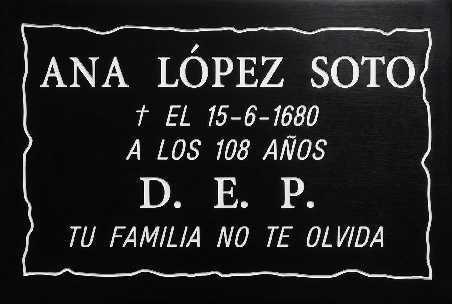 Placas de aluminio con acabados premium – Grabado profesional