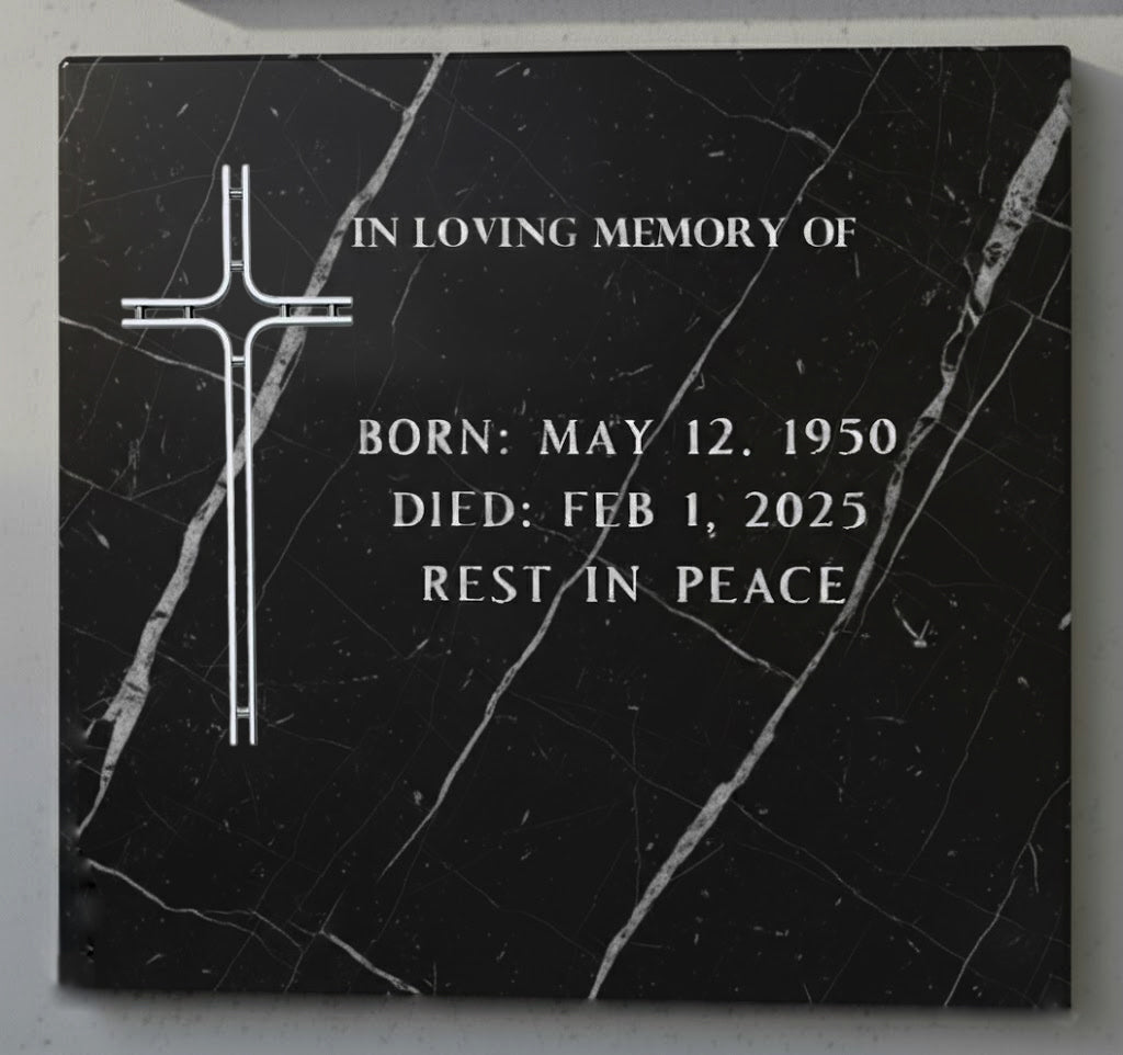 La cruz para decoración de lápidas modelo AI 2322 está elaborada en acero inoxidable