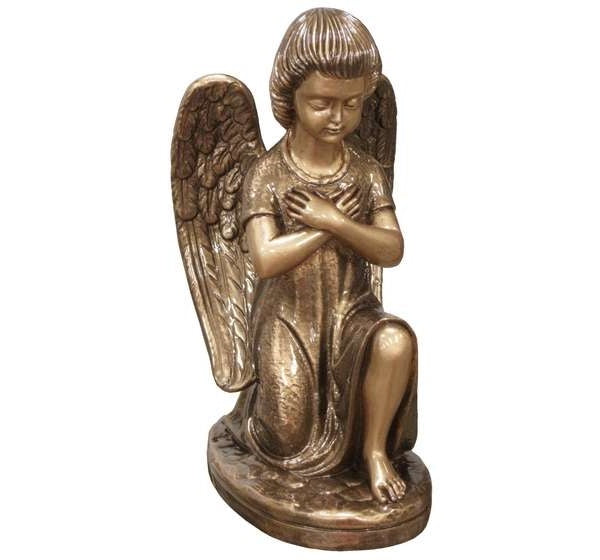 Elegante escultura de ángel arrodillado en mármol sintético de alta calidad. Disponible en 25 y 38 cm. Acabado artesanal de gran detalle, ideal para decoración de interiores o exteriores. Resistente y duradero.