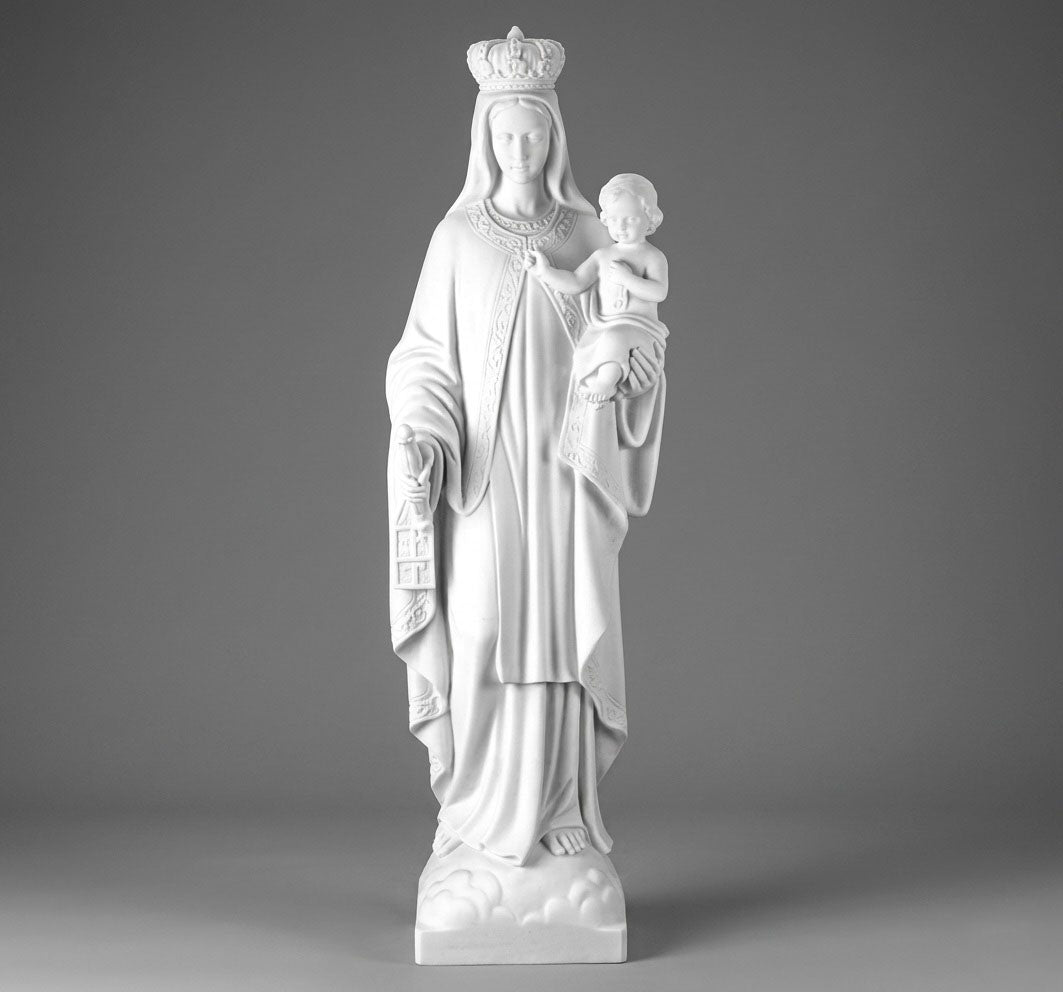 Escultura de la Virgen del Carmen en marmolina. Disponible en 60, 80 y 125 cm. Material de alta resistencia, ideal para panteones, jardines y altares.