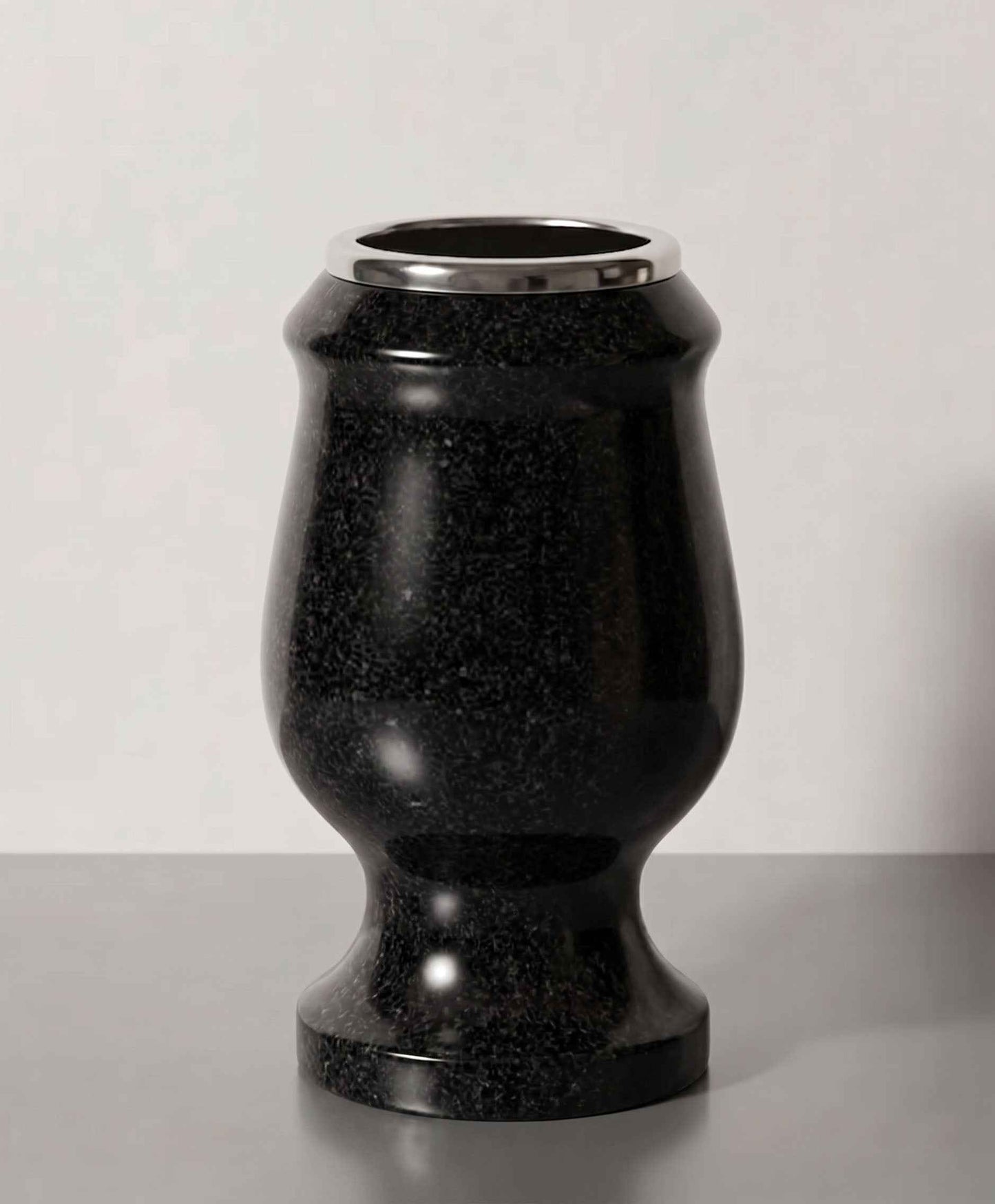 Jarrón Mediano Copa en Granito para Sepulturas 22 cm