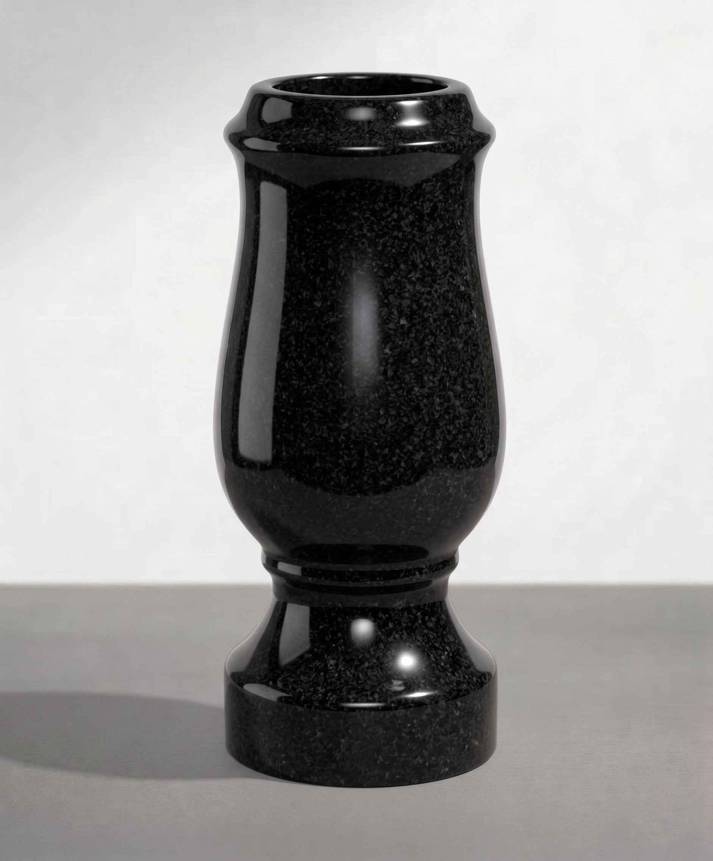 Gran Jarrón Copa de Granito de 45 cm para Cementerio