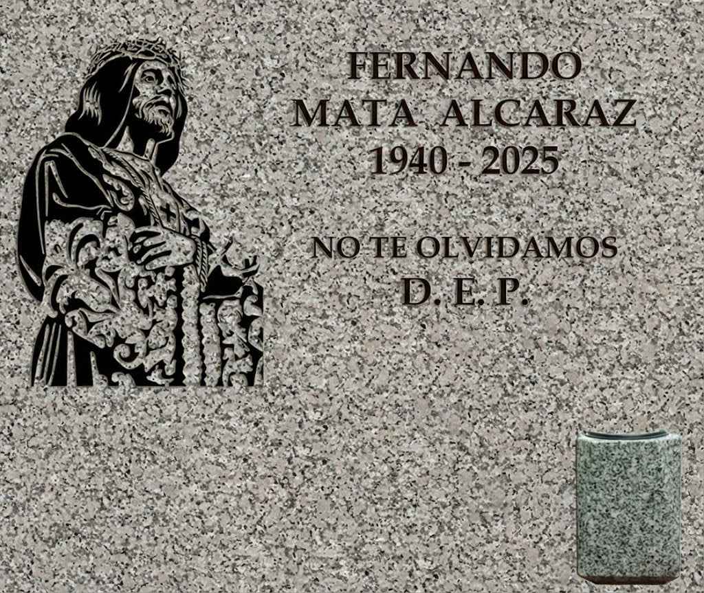 Lápida de Nicho con Cristo de Medinaceli y Jarrón | Madrid | Memorial Spain