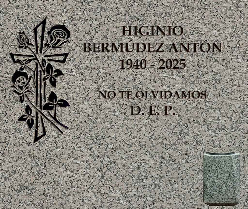 Lápida de Nicho con Cruz con Rosas y Jarrón | Madrid | Memorial Spain