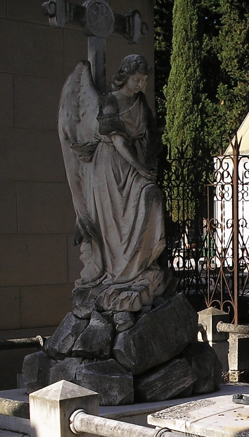 Restauración de sepulturas.
