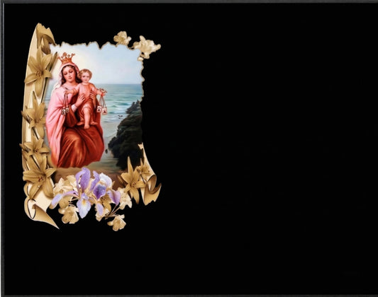 Lápida con Virgen del Carmen en cerámica incrustada, realizada en granito de alta calidad. Personalizable, elegante y resistente para nicho o sepultura.