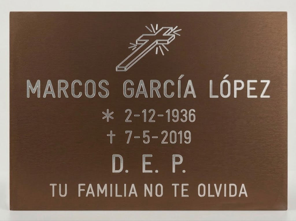 Placas con acabados premium cruz superior aluminio bronce viejo