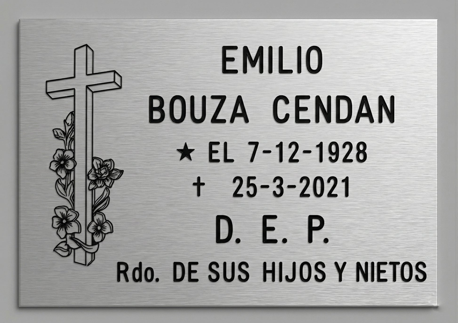 Placas de aluminio  cruz rosas con acabados premium aluminio brillo