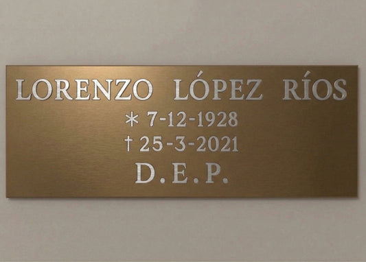 Placas de aluminio de 17,5x6,5 cm con acabados premium  dorado brillo
