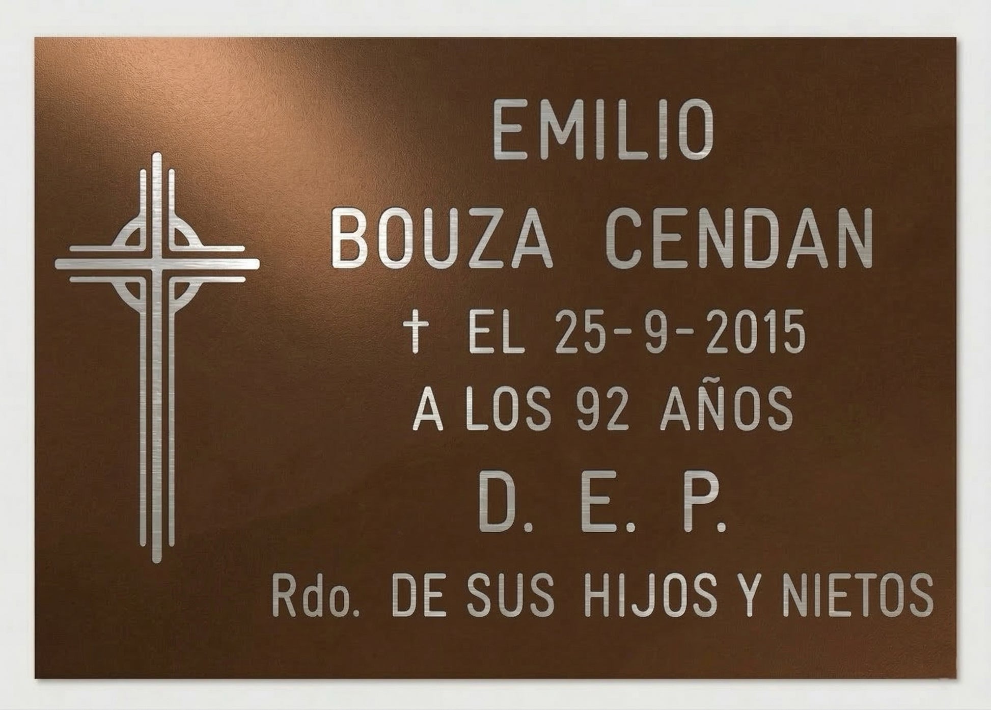 Placas de aluminio bronce viejo con CRUZ CELTA acabados premium 