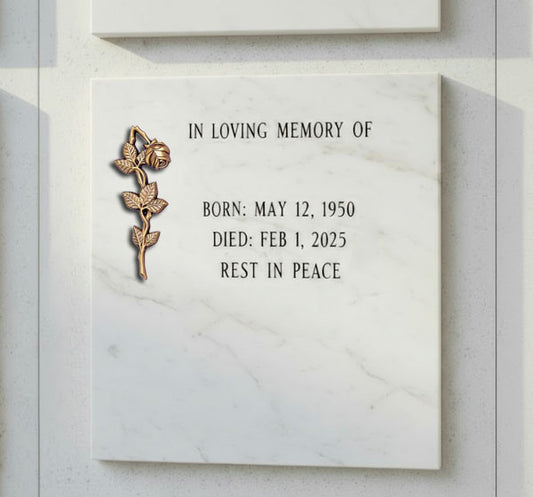 La Rosa Partida BR 1959 está elaborada en bronce de alta calidad y diseñada especialmente para la decoración de lápidas y monumentos funerarios.