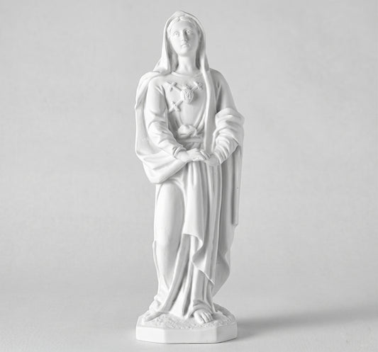 Compra la figura del Corazón de María en marmolina de 36 cm. Relieve de alta resistencia exterior, ideal para instalar en lápidas y cementerios. Envío seguro.