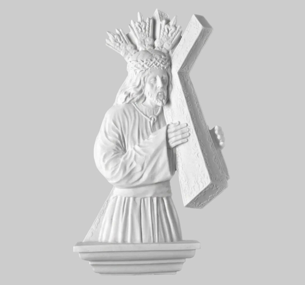 Figura de Cristo Nazareno en marmolina de 43 cm para la decoración de lápidas. Resistente y apta para uso exterior en cementerios.