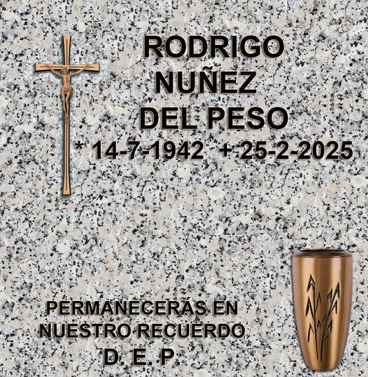 Cruz con Cristo en bronce para lápidas de columbario, con inscripción grabada y opción de jarrón para flores en Madrid. Diseño religioso clásico, duradero y elegante para cementerios. Memorial Spain