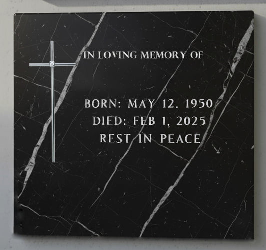 La cruz funeraria AI 2318 está elaborada en acero inoxidable de alta calidad, un material resistente y duradero especialmente adecuado para exteriores