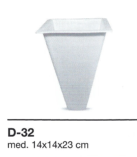 D-32: 23x14x14 cm