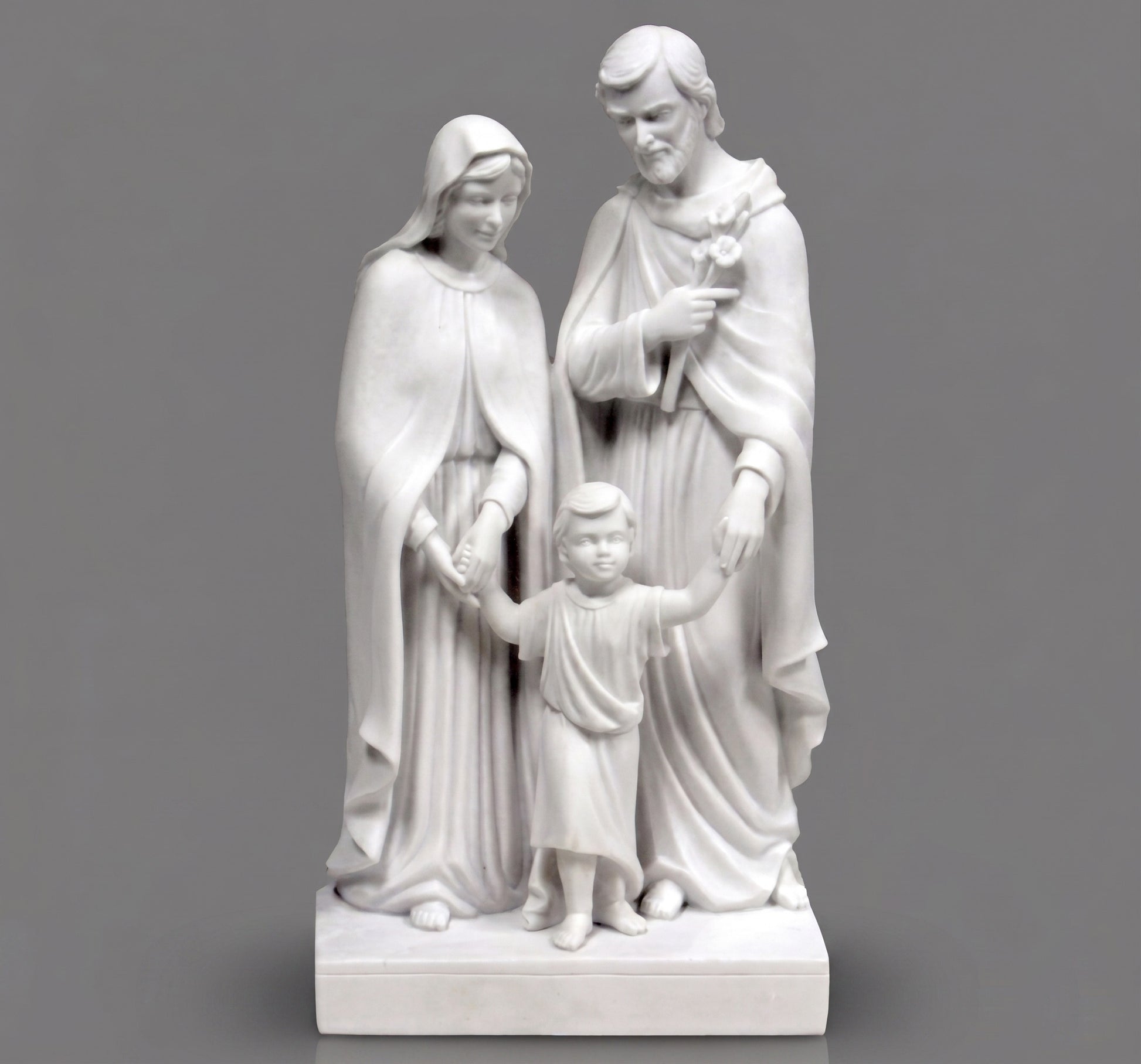Escultura de La Sagrada Familia (50 cm) en mármol sintético, modelo MR 7362. Arte sacro detallado y resistente para interiores. Calidad artesanal. ¡Pídela aquí!