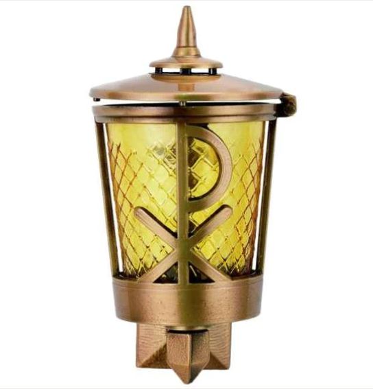Farol funerario de bronce para lápidas con vaso de cristal. Portavelas resistente y duradero para exterior, diseño clásico y envío a toda España.