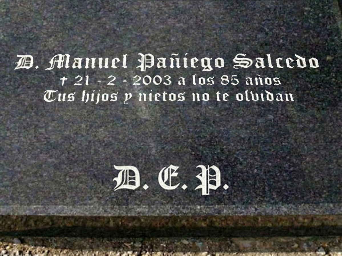 Inscripción en Letras Grabadas Inscripción en letras góticas grabadas y arenadas para sepulturas. Estilo solemne y tradicional, alto contraste y durabilidad garantizada sobre granito y mármol.