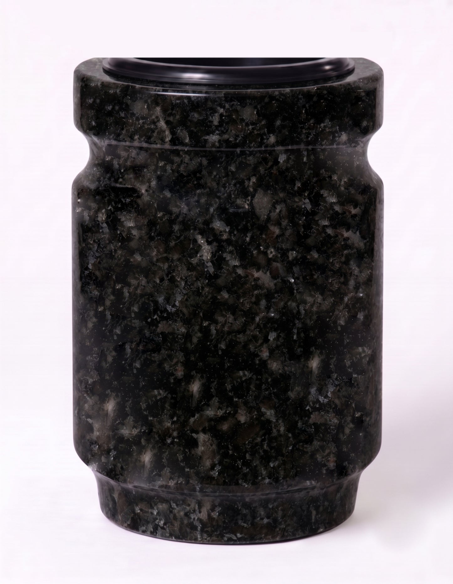 Medio Jarrón Clásico de Granito para Lápida 18x12x6 cm