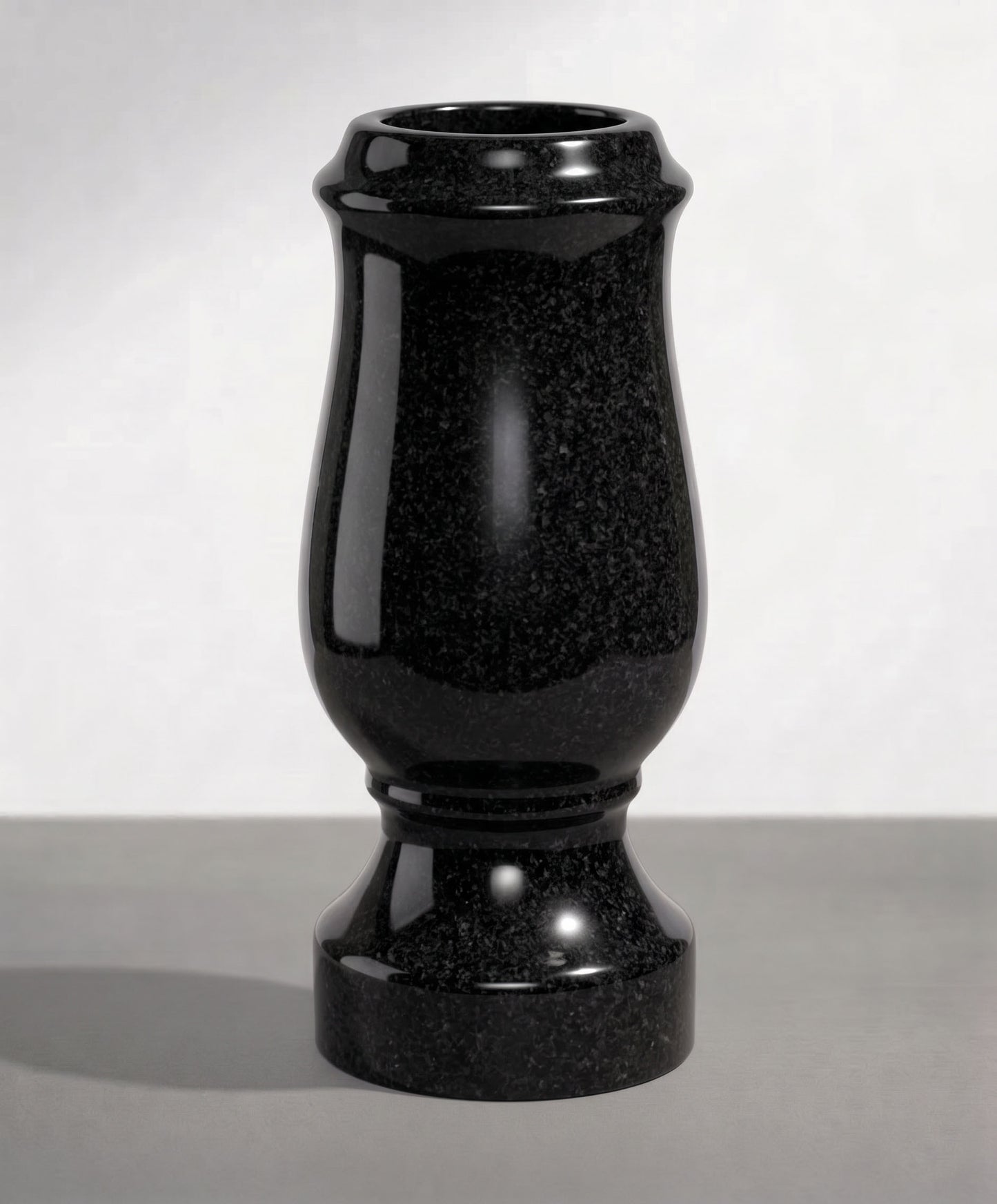 Gran Jarrón Copa de Granito de 45 cm para Cementerio