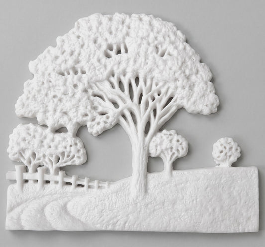 El paisaje campestre MR 6920 es una pieza ornamental de diseño sereno, creada específicamente para el embellecimiento de lápidas y nichos. Fabricada en mármol sintético de alta calidad, esta pieza combina la estética clásica del mármol con una durabilidad superior, siendo totalmente resistente a la intemperie, los rayos UV y los cambios de temperatura.