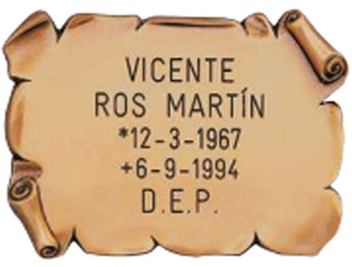 Pergamino de bronce para lápidas disponible en tres tamaños. Pieza decorativa resistente para exterior, ideal para inscripciones funerarias. Envío a toda España.