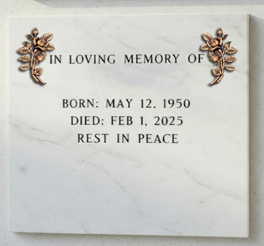 El Ramo de Rosas BR 1987 está elaborado en bronce de alta calidad y diseñado especialmente para la decoración de lápidas y monumentos funerarios