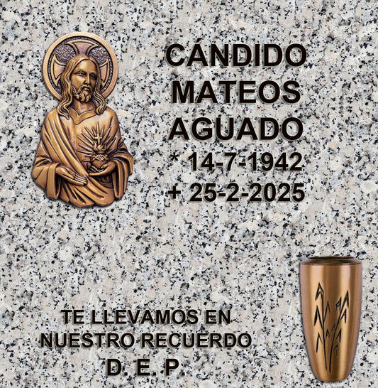 Sagrado Corazón de Jesús para lápidas de columbario, con inscripción grabada y opción de jarrón de granito para flores en Madrid. Diseño religioso elegante y duradero para cementerios. Memorial Spain.