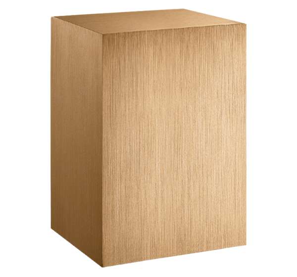 Urna funeraria de alta gama modelo UR 3650 en latón macizo con diseño rectangular pulido y gran capacidad de 4,65 litros.