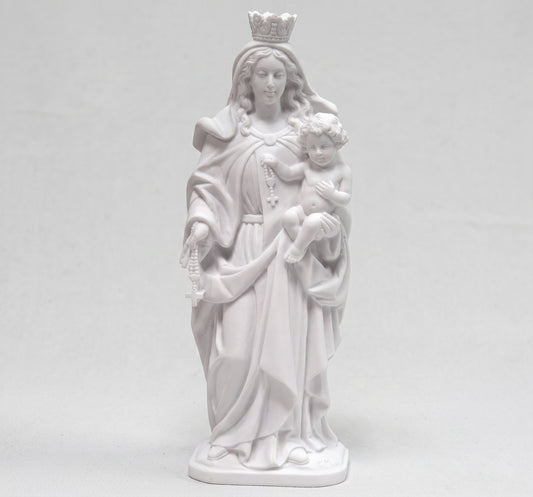 Compra la figura de la Virgen del Rosario en marmolina de 37 cm. Relieve plano de alta resistencia exterior, idóneo para lápidas y nichos. Envío rápido y seguro.
