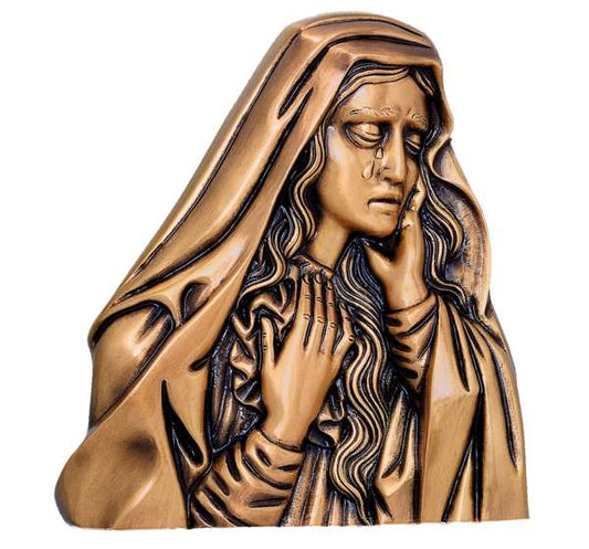 Conmovedor busto en relieve de la Virgen Dolorosa esculpido en bronce (27 cm). Una pieza de gran categoría y resistencia eterna para lápidas y panteones. ¡Pídelo ya!